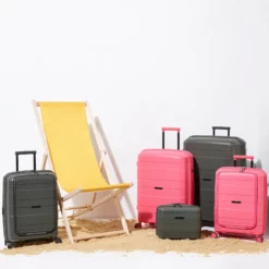 IT Luggage Momentous - Cabin (Calypso Coral) -UK Suitcase Sales Shop 15 f8421c38 bb8e 4e16 9e4c 5684b639867e