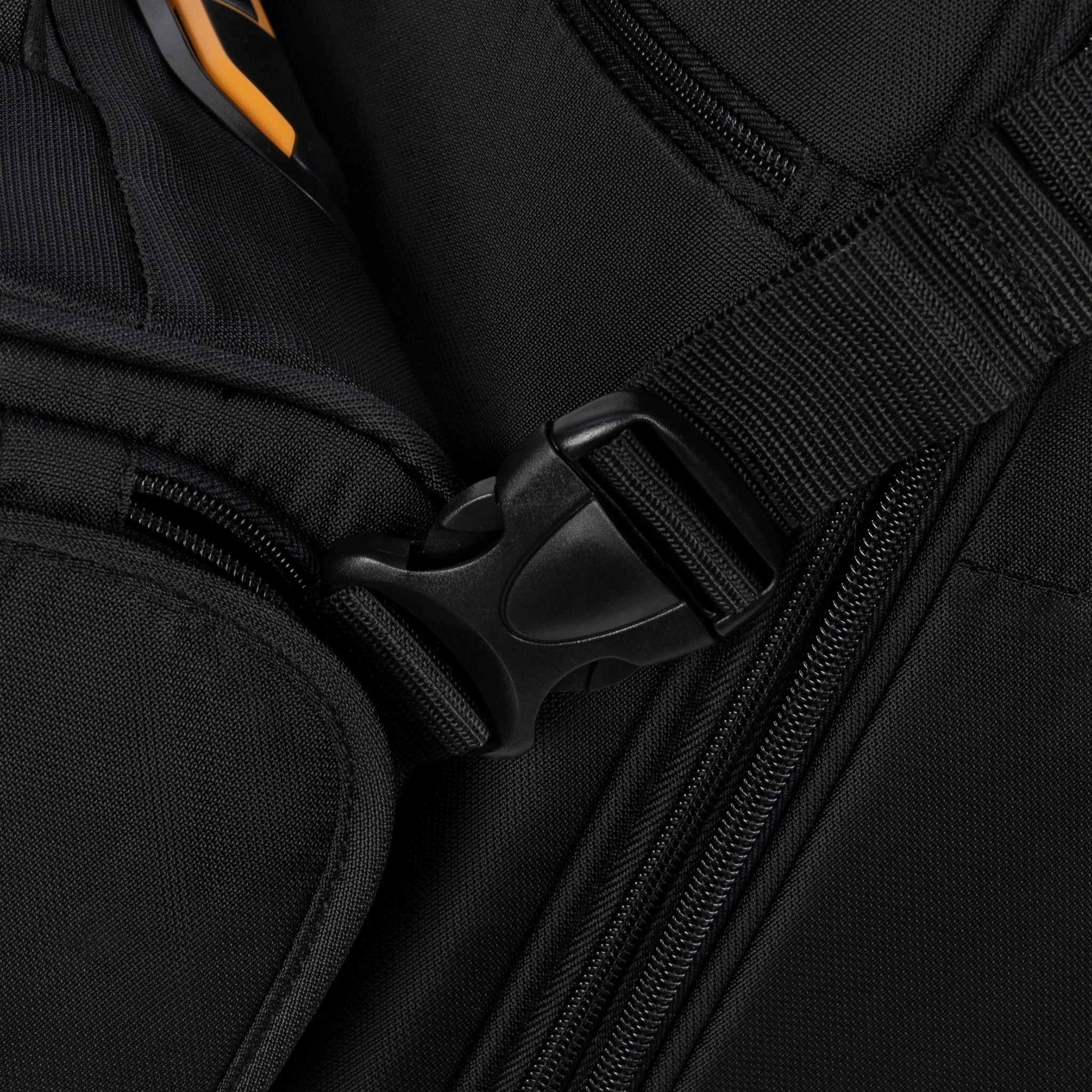 Simultaneous - Cabin (Black) 6 Simultaneous - Cabin (Black) - Image 6