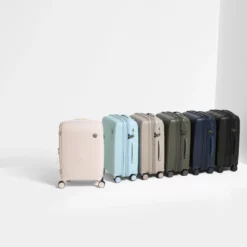 IT Luggage Spontaneous - Cabin (Olive Night) -UK Suitcase Sales Shop 3 0dbcb73c 333a 4c49 a9fb 73de3fa1cc62