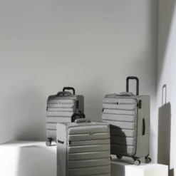 IT Luggage Census - Large (Grey Skin) 14 IT Luggage Census - Large (Grey Skin) -UK Suitcase Sales Shop 9 04122868 8f43 4795 997b 5e5dbde4c393