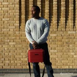 IT Luggage Momentous - Vanity Case (German Red) 11 IT Luggage Momentous - Vanity Case (German Red) -UK Suitcase Sales Shop jessechvce