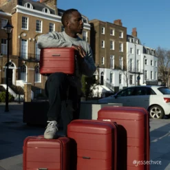 IT Luggage Momentous - Vanity Case (German Red) 12 IT Luggage Momentous - Vanity Case (German Red) -UK Suitcase Sales Shop jessechvce 1