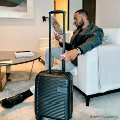 IT Luggage Valiant - 4pc Set (Black) -UK Suitcase Sales Shop sammyvagabond 1 7f4c463d f3bb 4295 835a 4baa9da8393b